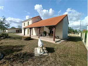 maison de bourg à la vente -   16350  CHAMPAGNE MOUTON, surface 18 m2 vente maison de bourg - UBI396934769